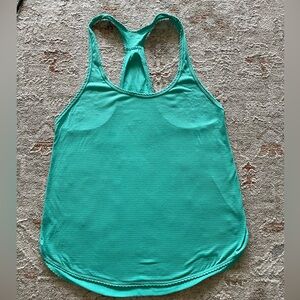 Lululemon racerback swing tank. Size 6